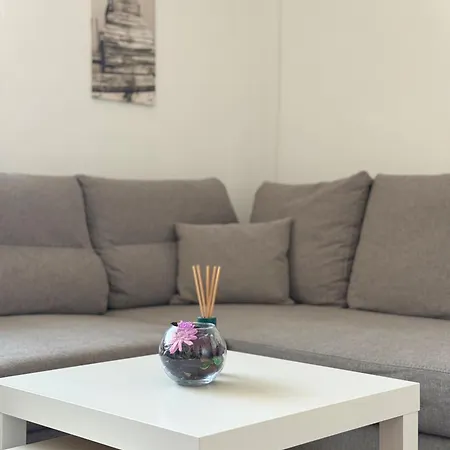 Apartmán Restful For 4 Guests In Burgas City